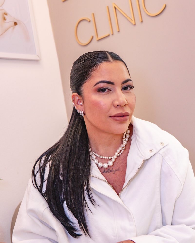Dra. Ana Lee, biomédica esteta, na Lumina Clinic, em Del Castilho, Zona Norte do Rio